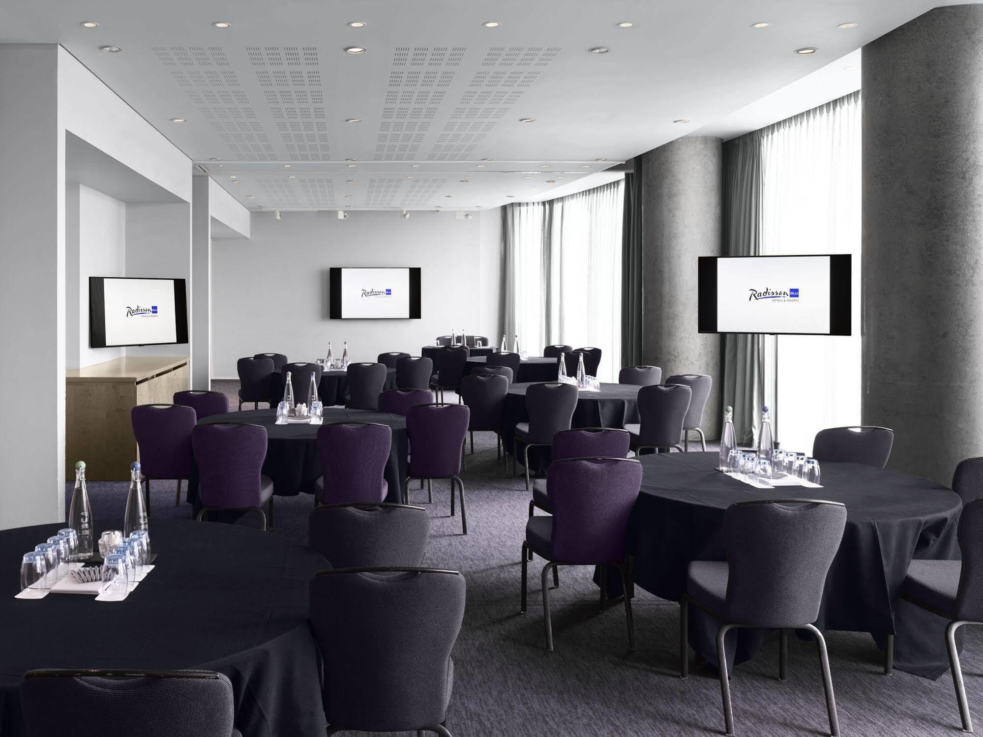 Radisson Blu Hotel, 4* Birmingham