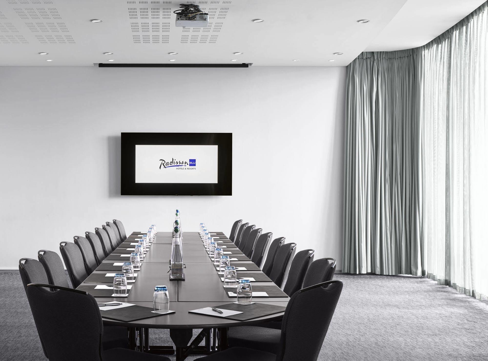 Radisson Blu Hotel,