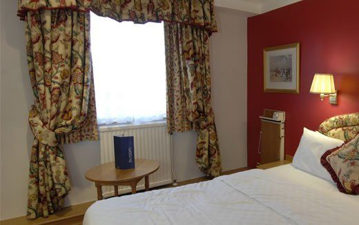 Hotel The Royal Angus 3*