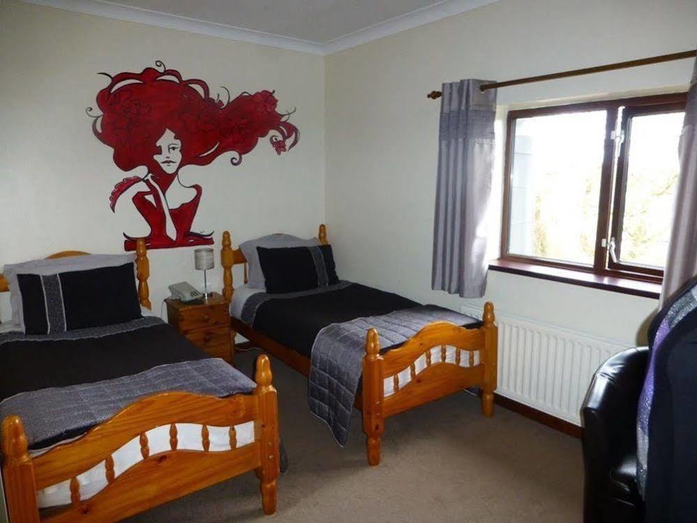 Inn Woodlands 2*