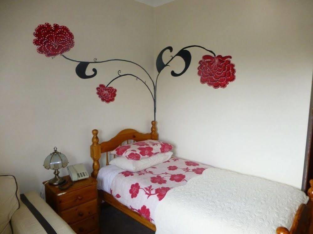Woodlands Inn