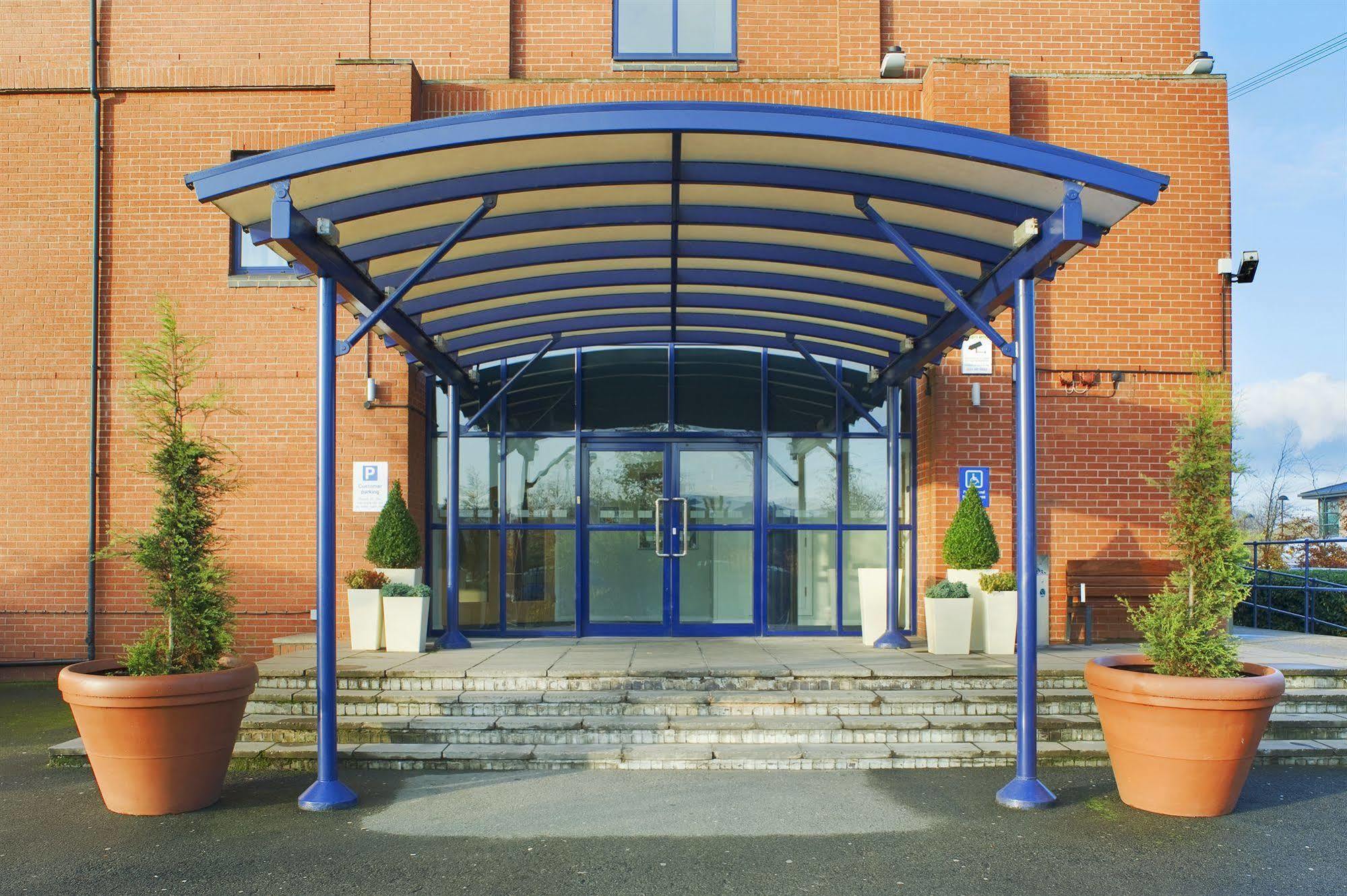 Express - Castle Bromwich, An Ihg