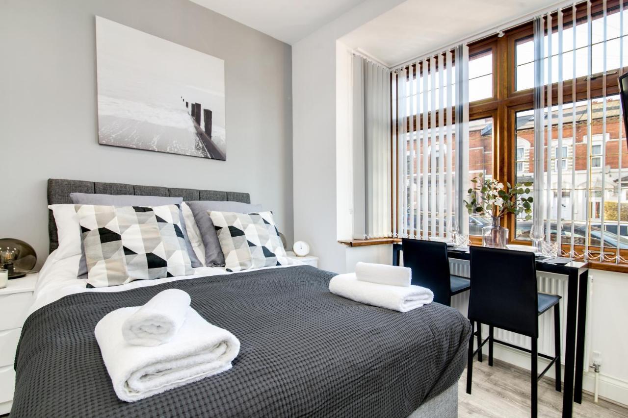Apartment Modern Rotton Suites *