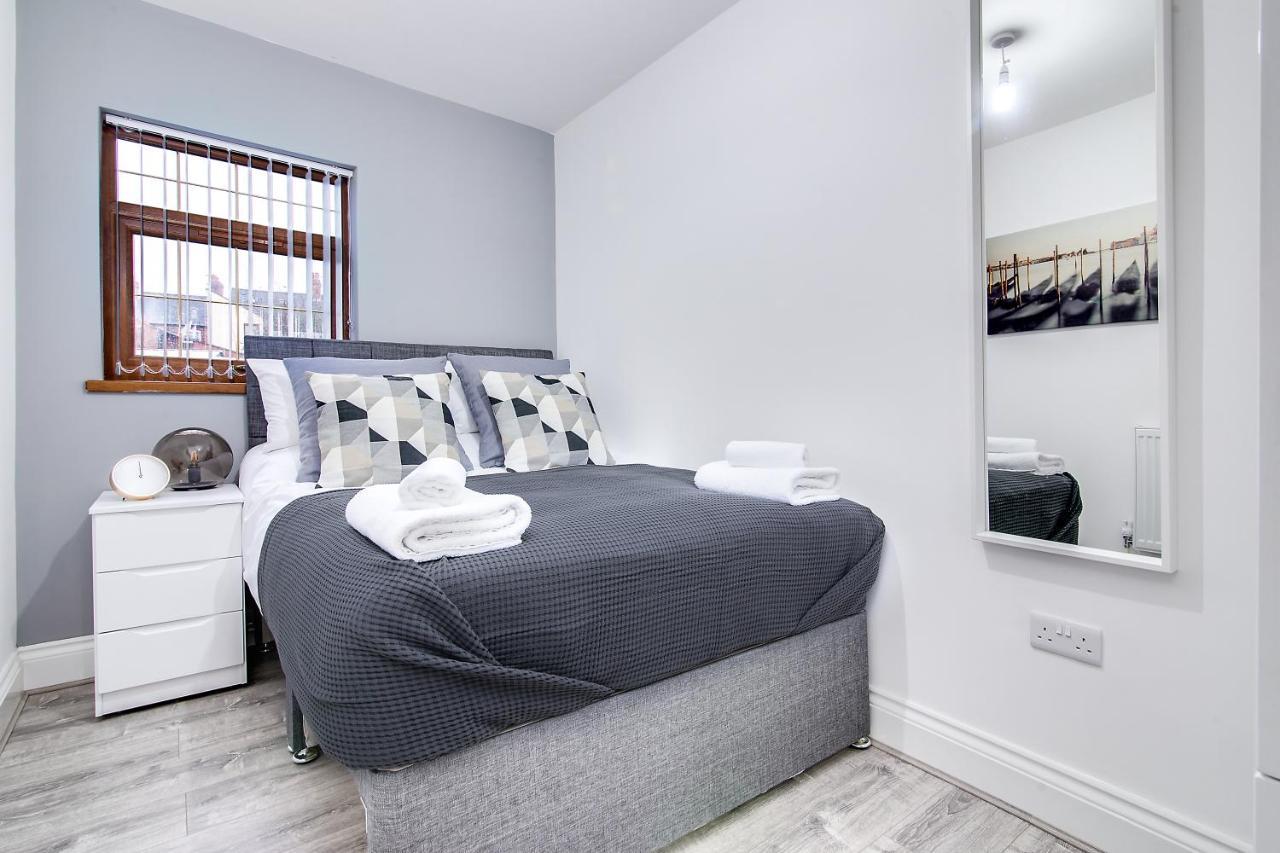 Modern Rotton Suites *