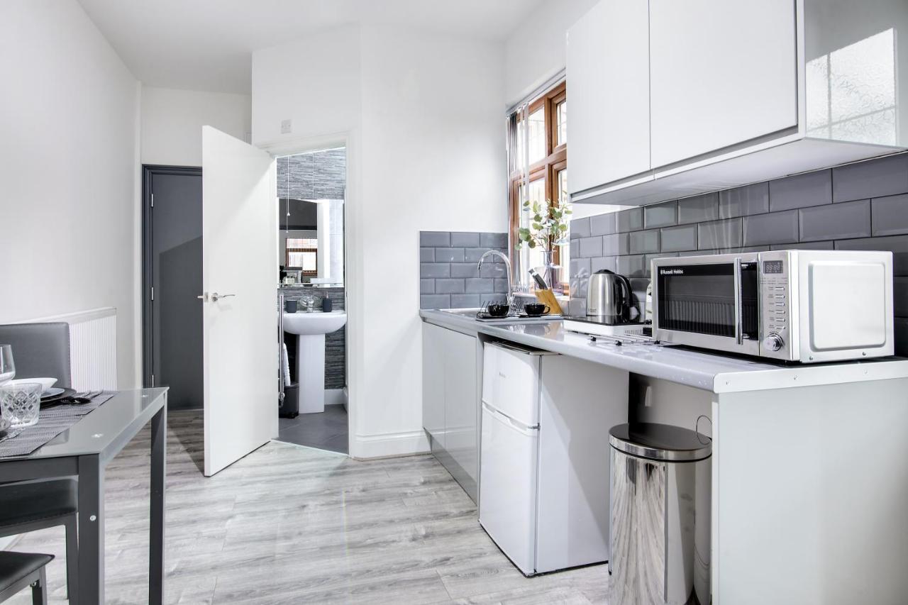 Modern Rotton Suites * Birmingham