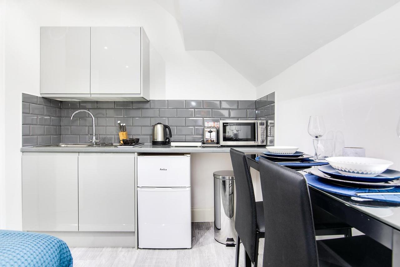 Apartment Modern Rotton Suites Birmingham