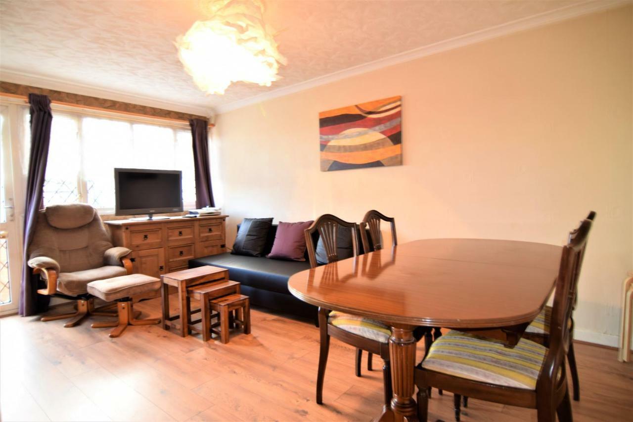 The Chinatown - Private Garden, Netflix, Bbq & Bar Holiday home *