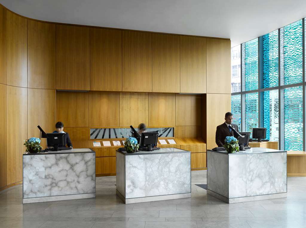 Radisson Blu Hotel, Hotel