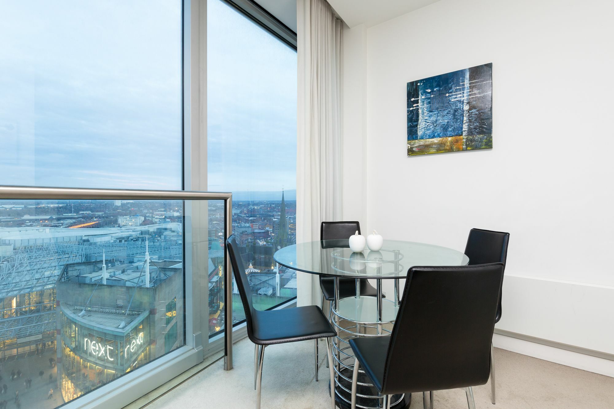 Serviced - Rotunda