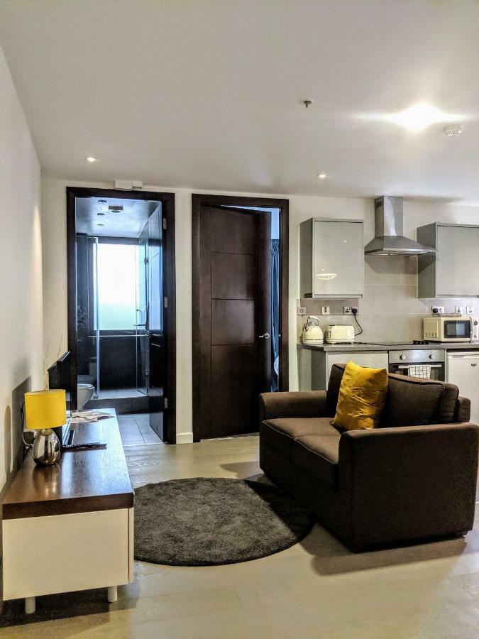 Hilux Apartment Birmingham
