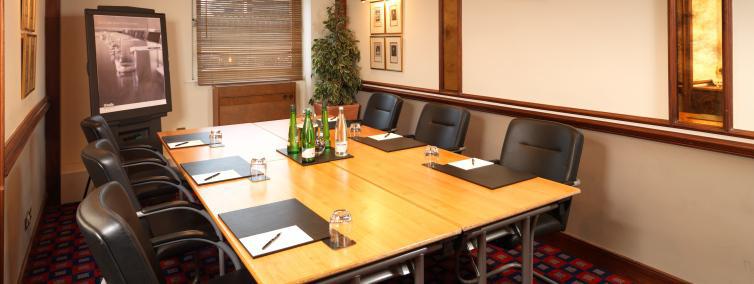 Hotel The Royal Angus 3*