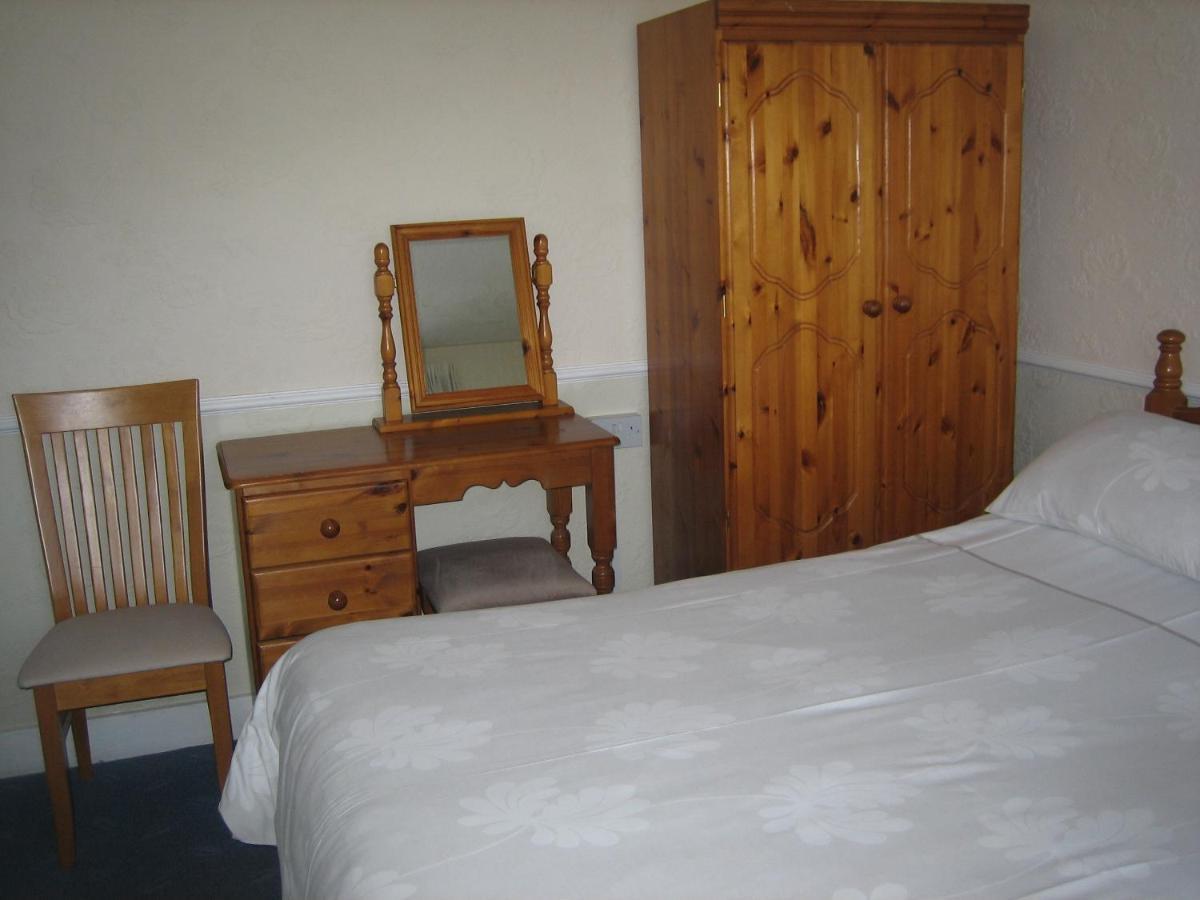 Bed & Breakfast Gables Nest Birmingham