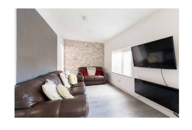 Apartment Treetops Flat3 Hall B28 Birmingham