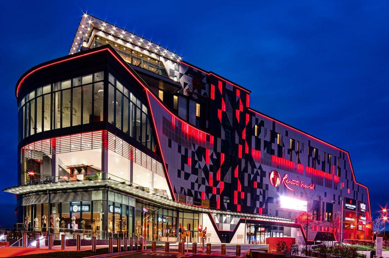Staynec Moat House Birmingham - For Company, Contractor And Leisure Stays - Nec, Hs2, Jlr, Airport *