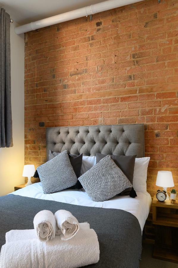 The Edge By Erban Homes Apartment