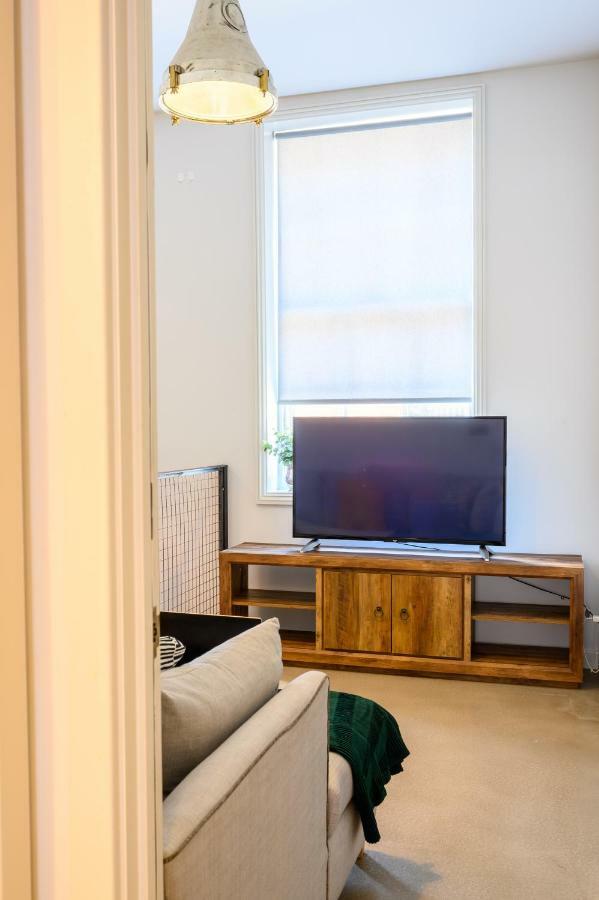 The Edge By Erban Homes Apartment