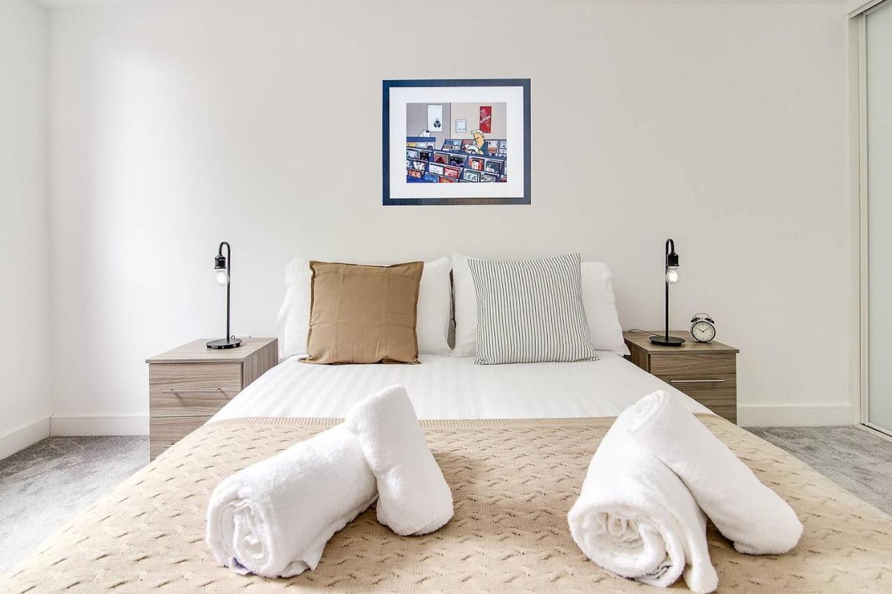 Apartment Luxe Modern By Your Perfect Short Lets *