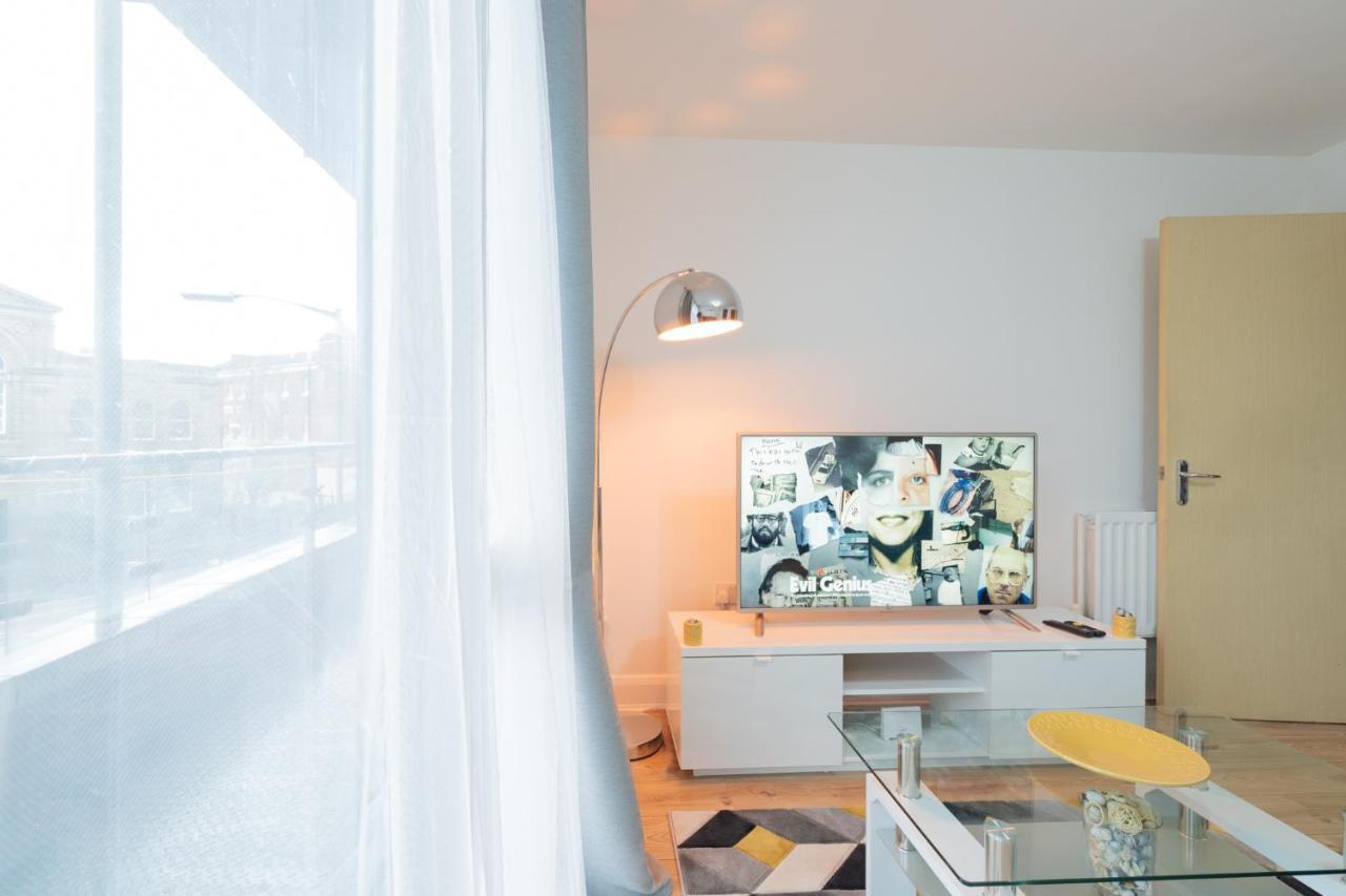 Modern Apartment- Birmingham- Broad Street & Brindley Place- 10 Min Walk From Bullring, 02 Arena, New Street Station & Grand * Birmingham