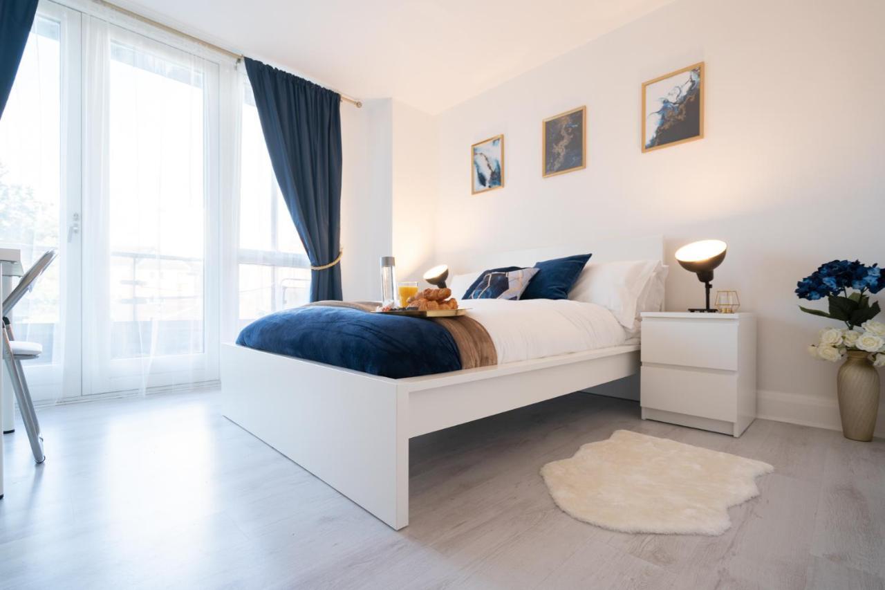 Modern Apartment- Birmingham- Broad Street & Brindley Place- 10 Min Walk From Bullring, 02 Arena, New Street Station & Grand Apartment *