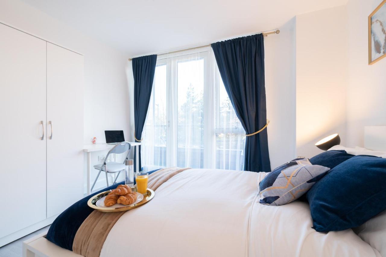 Modern Apartment- Birmingham- Broad Street & Brindley Place- 10 Min Walk From Bullring, 02 Arena, New Street Station & Grand *