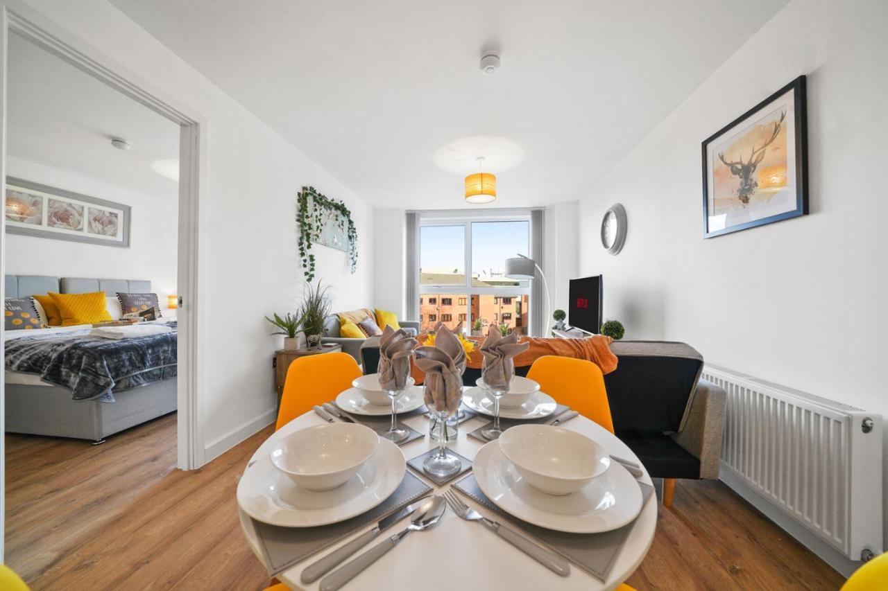 Onyx O2 Arena Brindley Place Broad Street Large Spacious Bed & Breakfast Birmingham