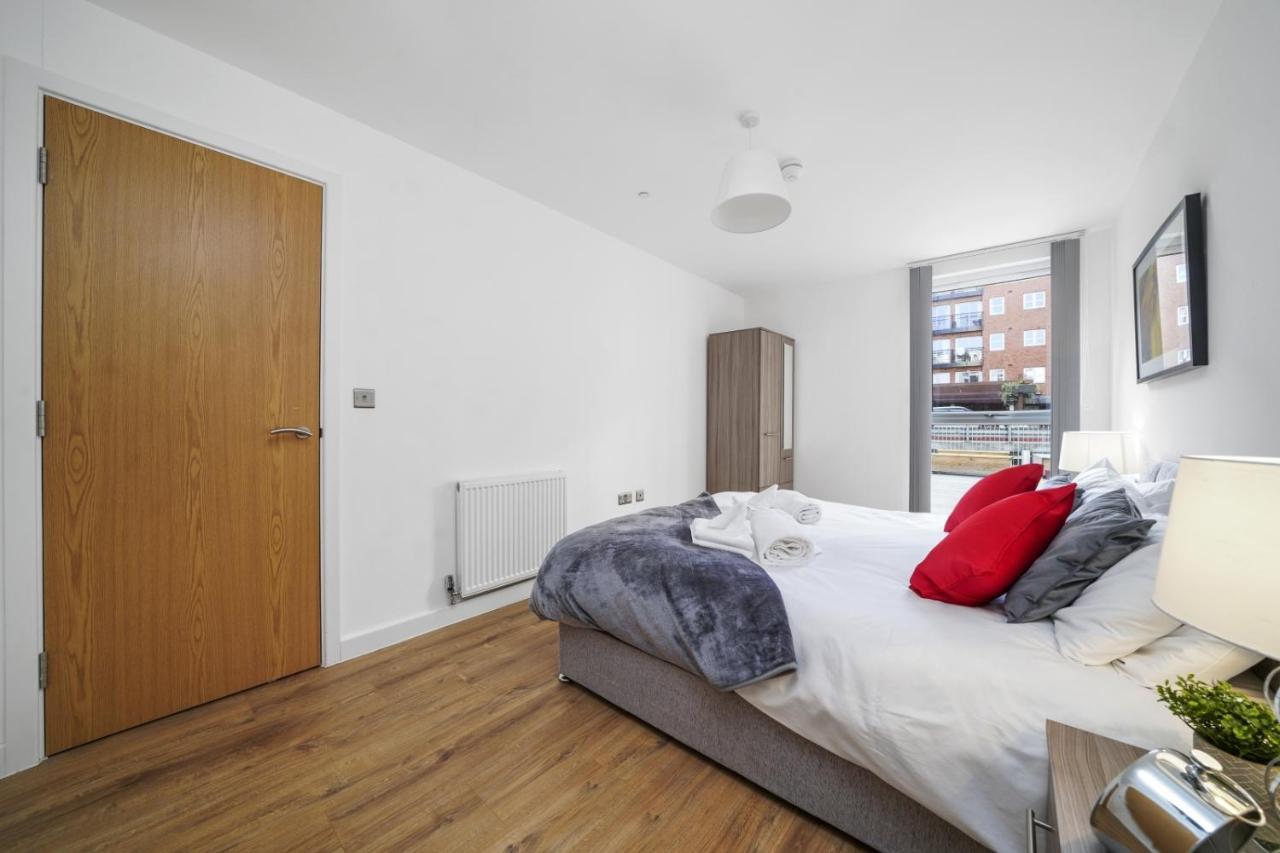 Bed & Breakfast Onyx O2 Arena Brindley Place Broad Street Large Spacious Birmingham