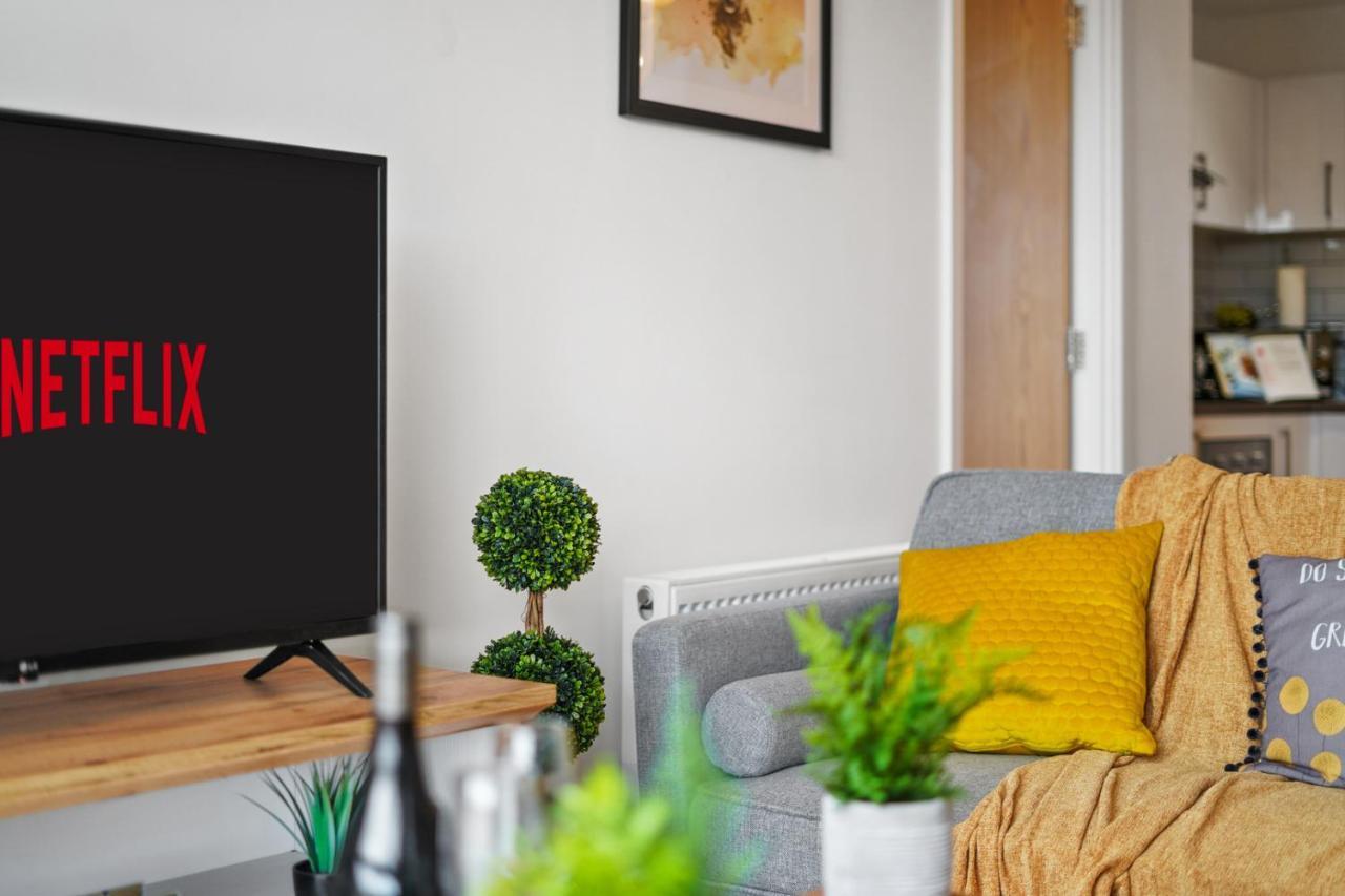 Onyx O2 Arena Brindley Place Broad Street Large Spacious Bed & Breakfast Birmingham