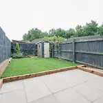 Stylish 2-Bed Home - For Company Contractor And Leisure Stays - Nec, Airport, Hs2, Contractors, Resort World