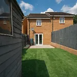 Stylish 2-Bed Home - For Company Contractor And Leisure Stays - Nec, Airport, Hs2, Contractors, Resort World