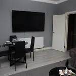 City Chic Retreat In Birmingham