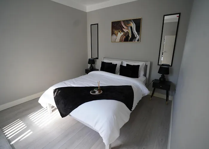City Chic Retreat In Birmingham