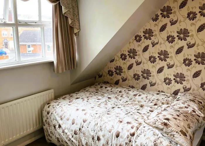Piccadilly Rooms Near City Centre