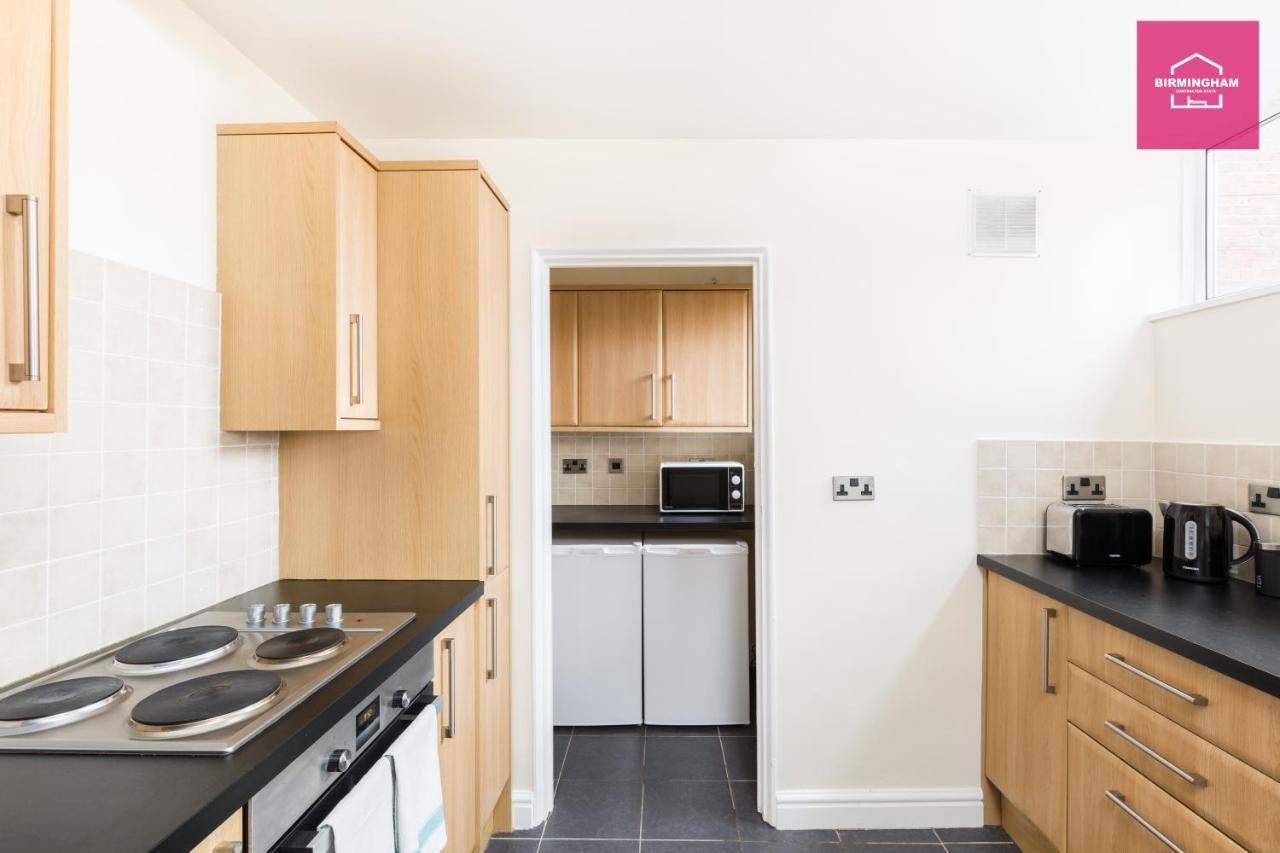 Apartment Coleshill Flexible Stay: Spacious 3-bedroom Birmingham