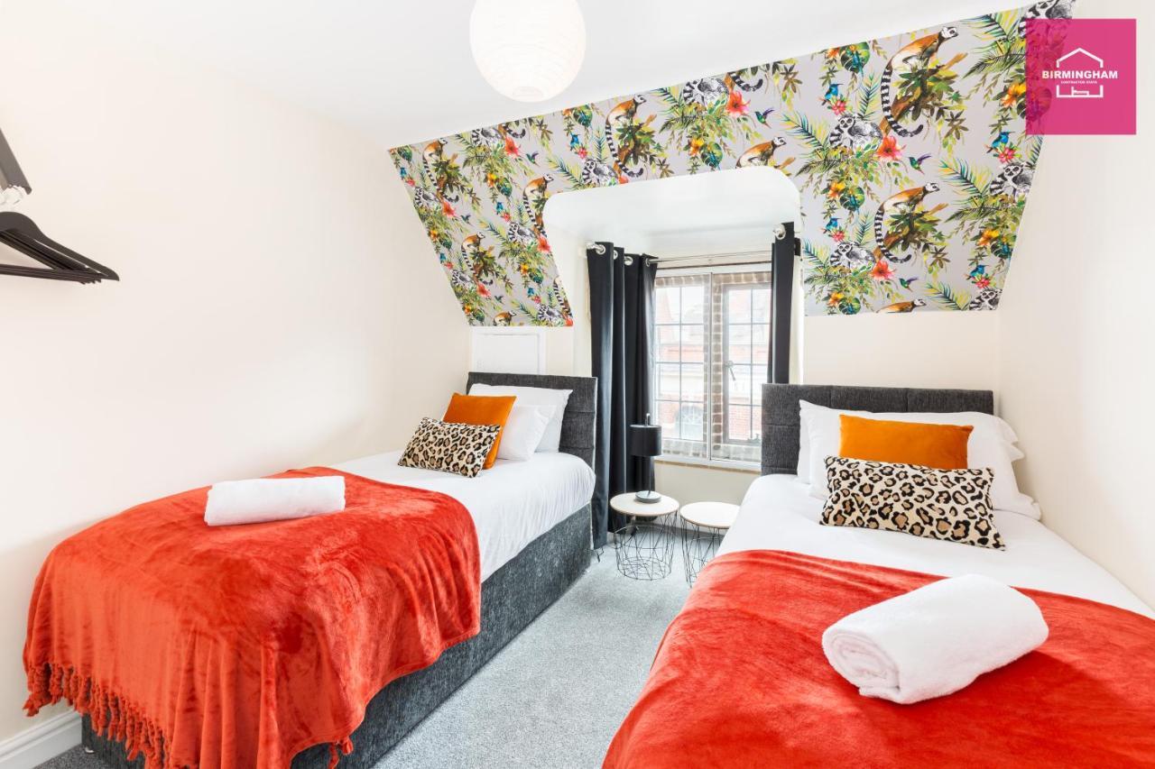 Coleshill Flexible Stay: Spacious 3-bedroom Birmingham