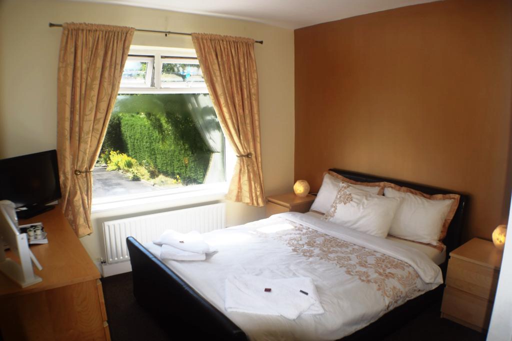 Broad Oaks 3* Solihull