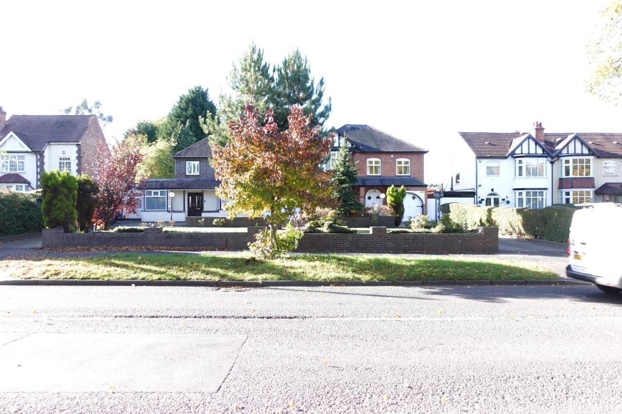 Huge 9 Bed Sleeps 17, Near Nec, Centre, Hs2