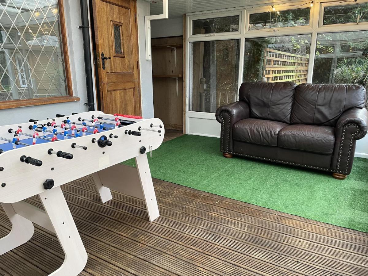 Holiday home Huge 9 Bed Sleeps 17, Near Nec, Centre, Hs2 *