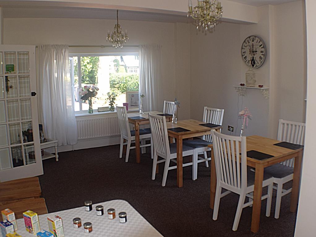 Broad Oaks Bed & Breakfast Solihull