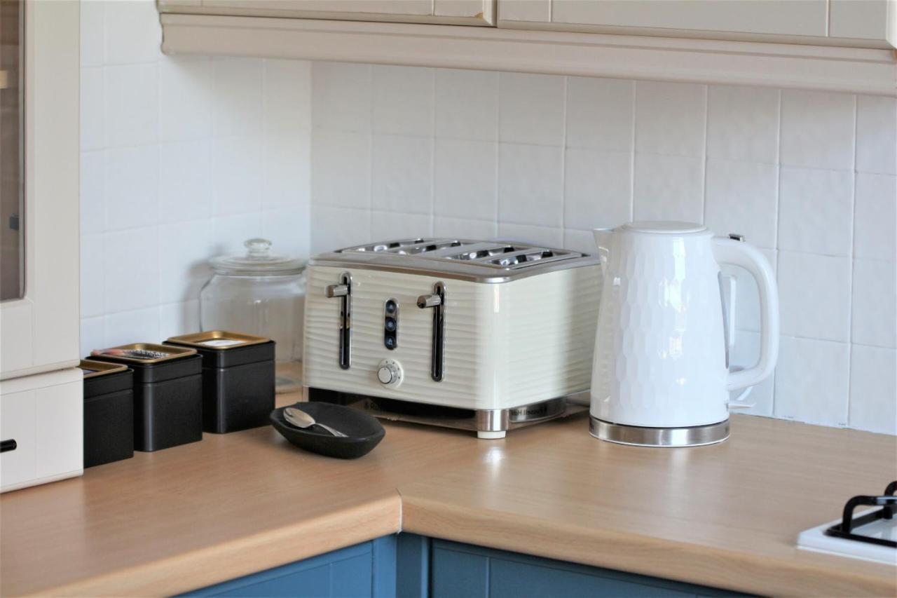 Chester House, Nec, Bham Airport, Jlr, Bham Business Park, World Holiday home Birmingham