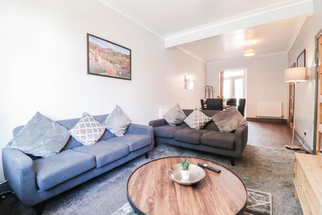 Cosy Contractor House - Free Wifi!