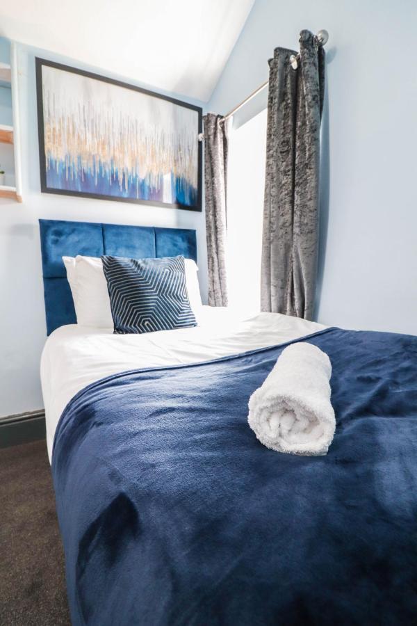 Cosy Contractor House - Free Wifi!