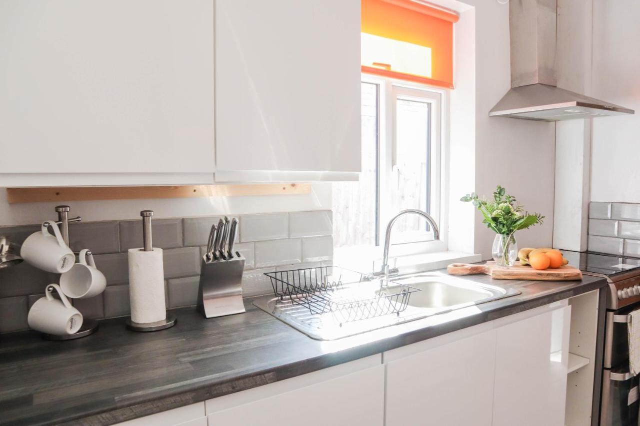 Cosy Contractor House - Free Wifi! Birmingham