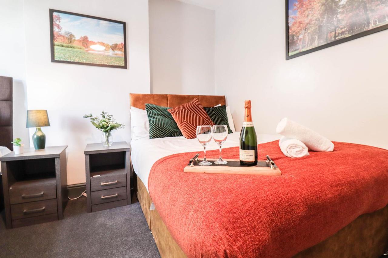 Cosy Contractor House - Free Wifi! Holiday home *
