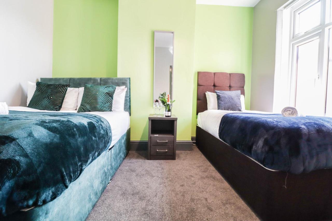 Cosy Contractor House - Free Wifi! * Birmingham