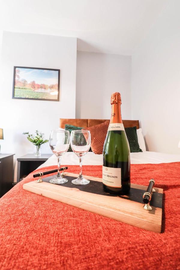 Cosy Contractor House - Free Wifi! Holiday home *