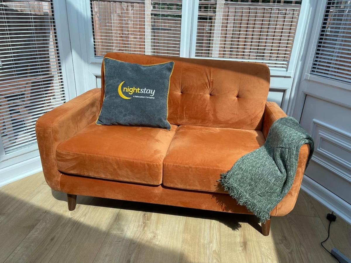 Holiday home Beta House By Night Stay: Contractors Sleeps 9 Birmingham