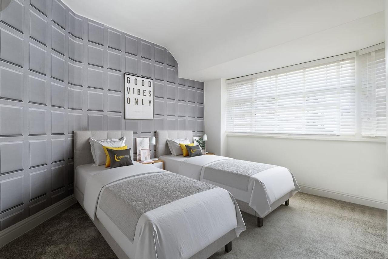 Holiday home Beta House By Night Stay: Contractors Sleeps 9