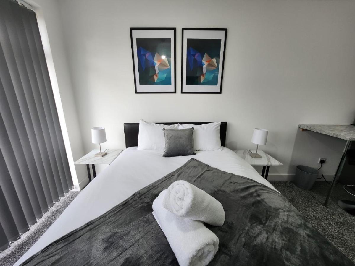 4 Bedroom 2 Bathroom Shared House - Near Bhx And Nec * Birmingham