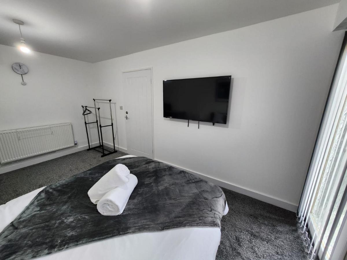 Guest house 4 Bedroom 2 Bathroom Shared House - Near Bhx And Nec *