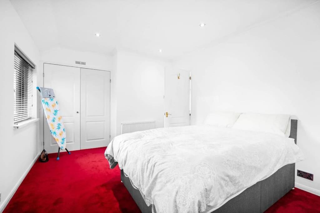 Jlr,nec,resort World,bham Airport,hs2 Contractor Holiday home *